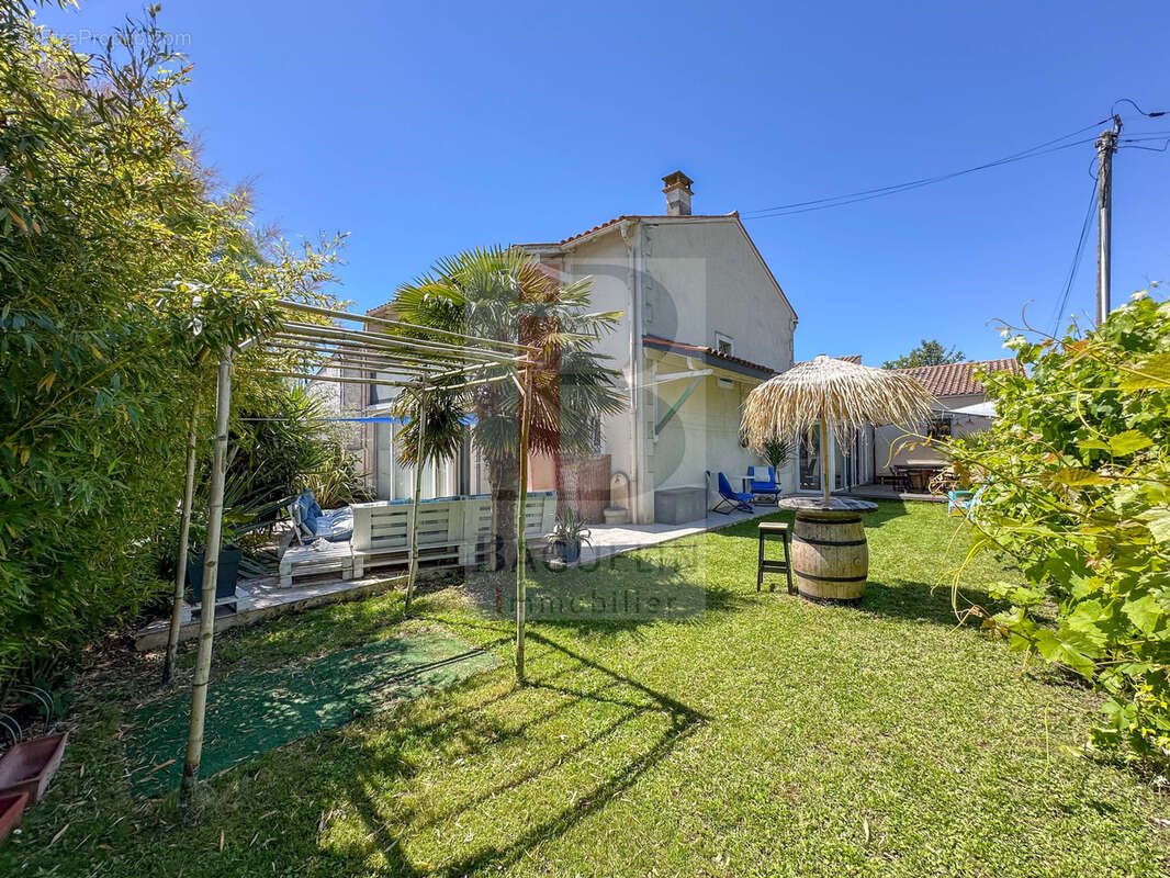 Maison à FOURAS