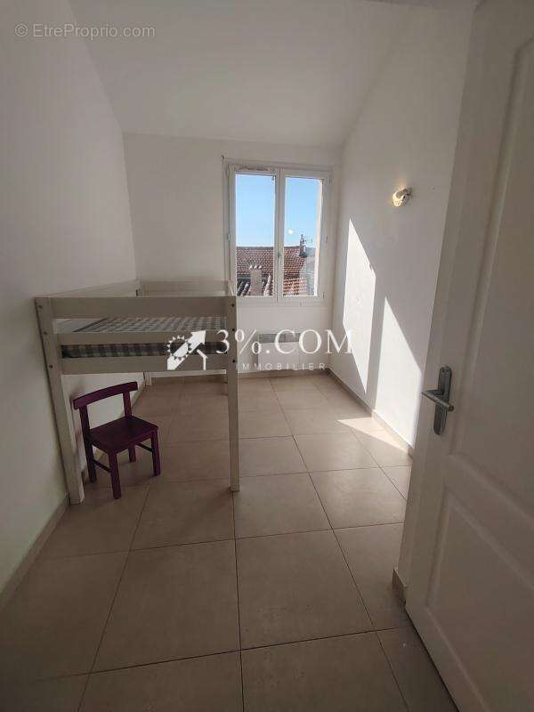 Appartement à COGOLIN