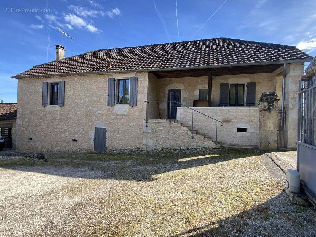 Maison à SERIGNAC