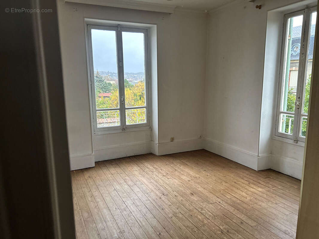 Maison à MANTES-LA-JOLIE