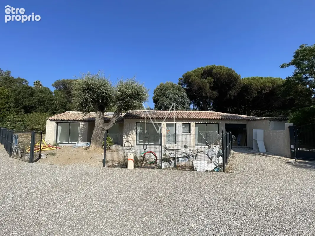 Petite maison de 88m2 a grimaud dans residence a pied de la plage - photo 5