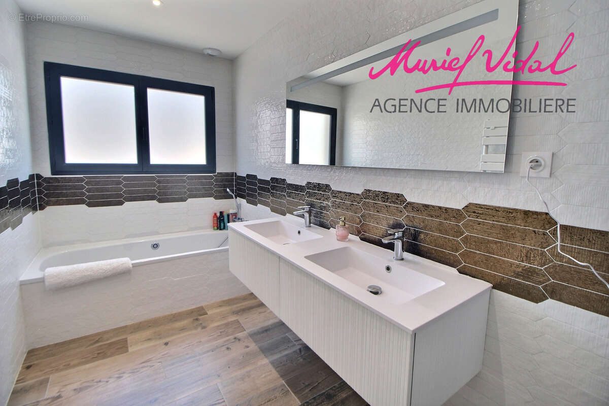 Maison à SAINT-CYPRIEN