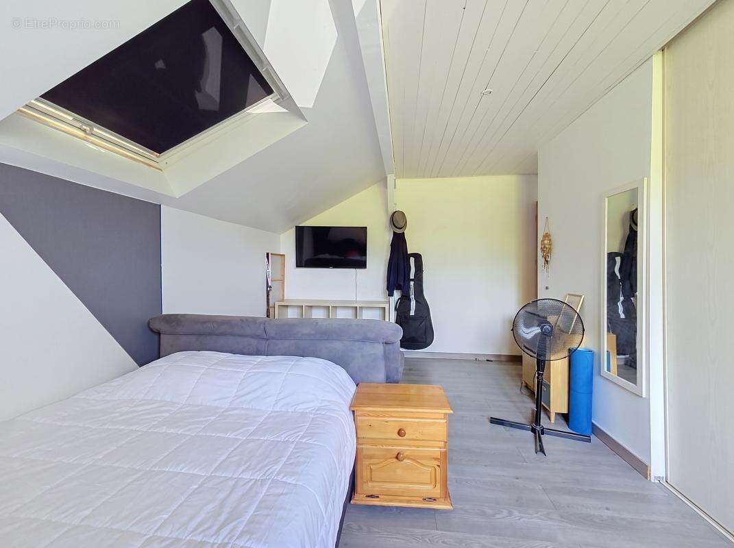 Maison 210 m² à Arenthon  - photo 9