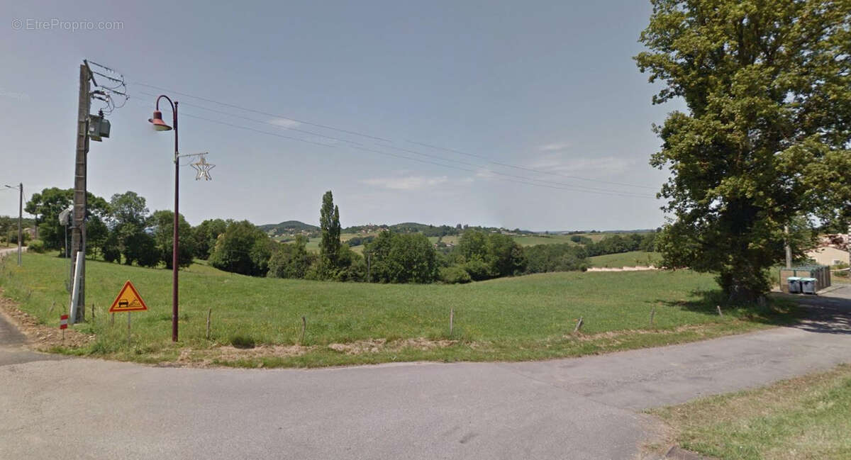 Terrain à MONTASTRUC-DE-SALIES