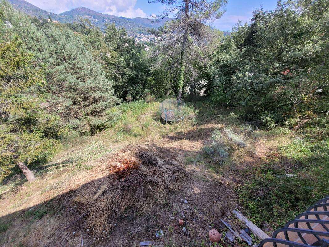 Maison à TOURRETTE-LEVENS