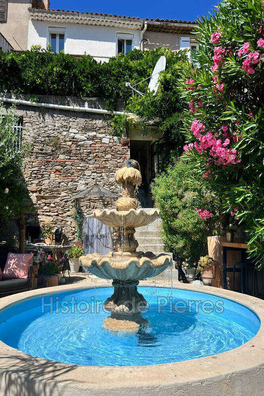 Maison à LA GARDE-FREINET