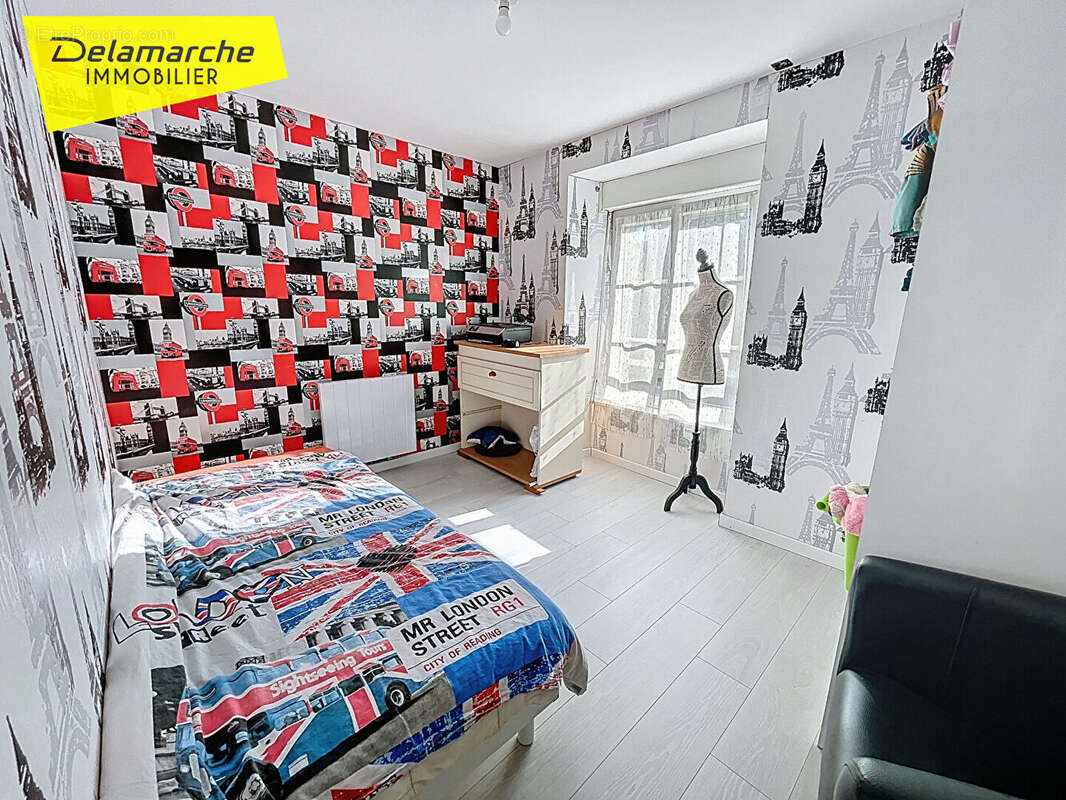 Maison à LA HAYE-PESNEL