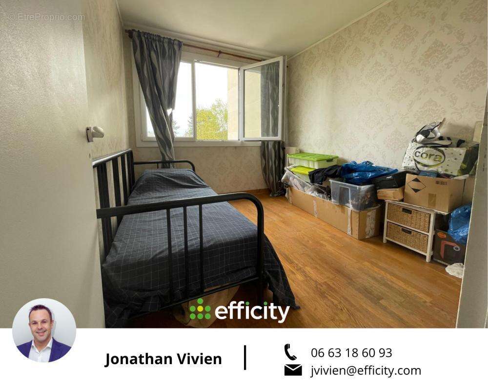 Appartement à SAINT-CYR-L'ECOLE