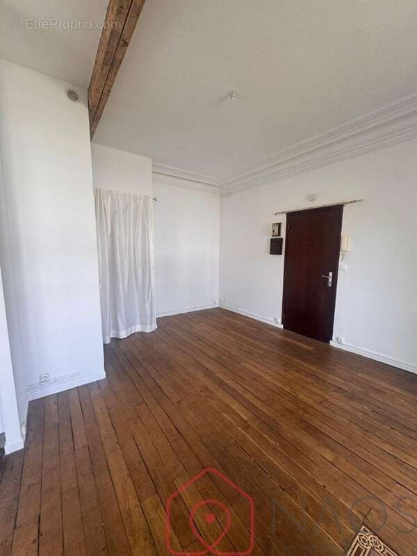 À VENDRE  Studio 26 m² à Sedan  39 500  FAI - photo 2