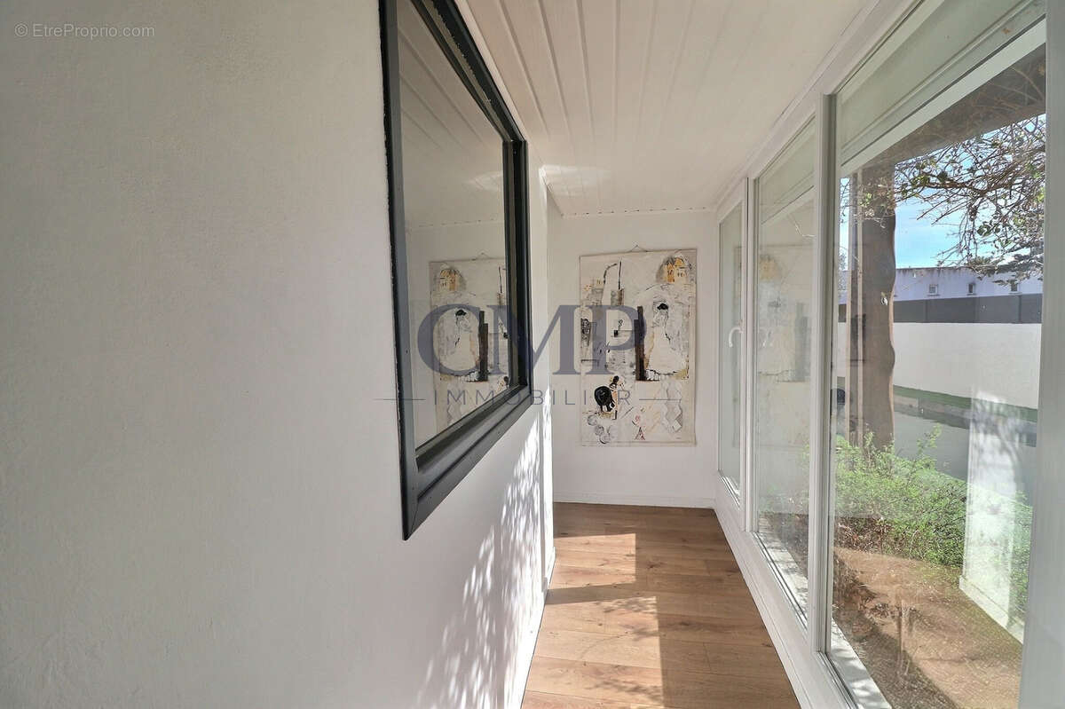 À vendre : Villa spacieuse à Mireval - photo 10