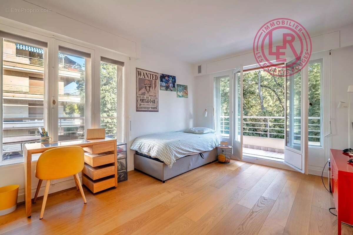 Appartement à FONTENAY-SOUS-BOIS