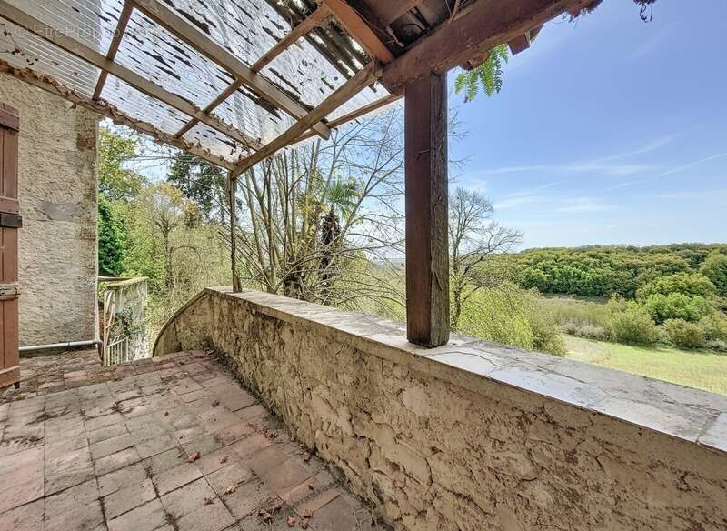 Maison à SAINT-LARY