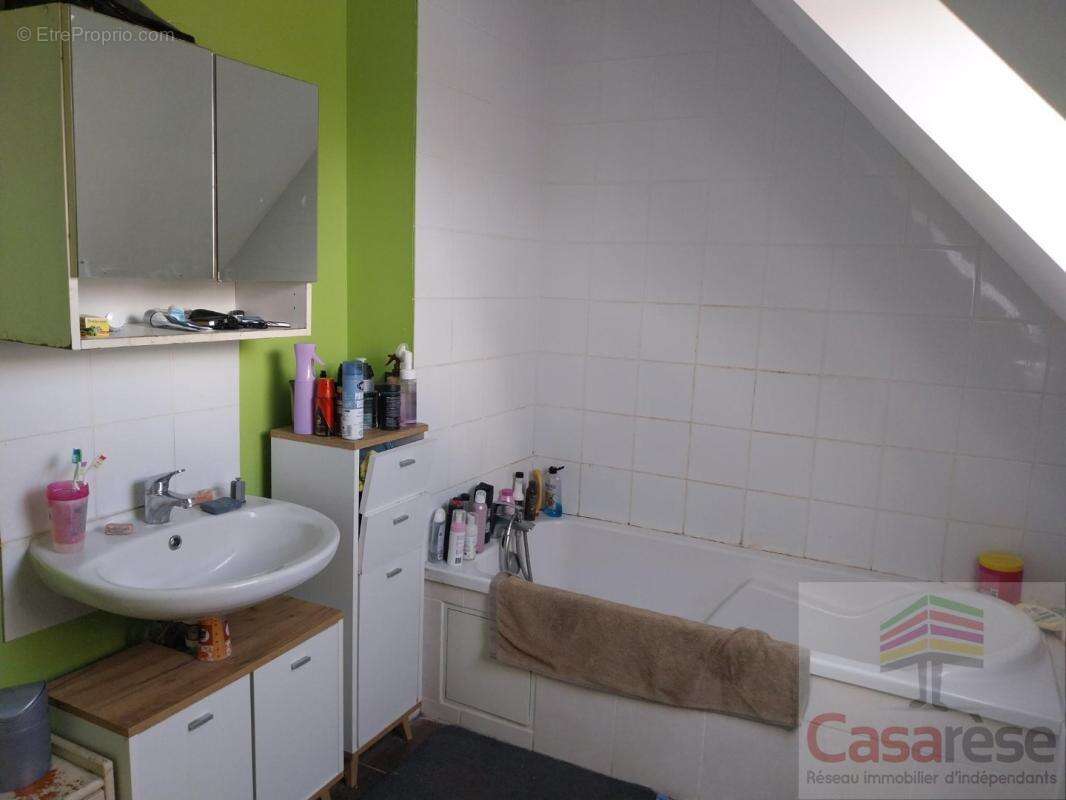 Maison 88 m² à Pleugueneuc  - photo 7