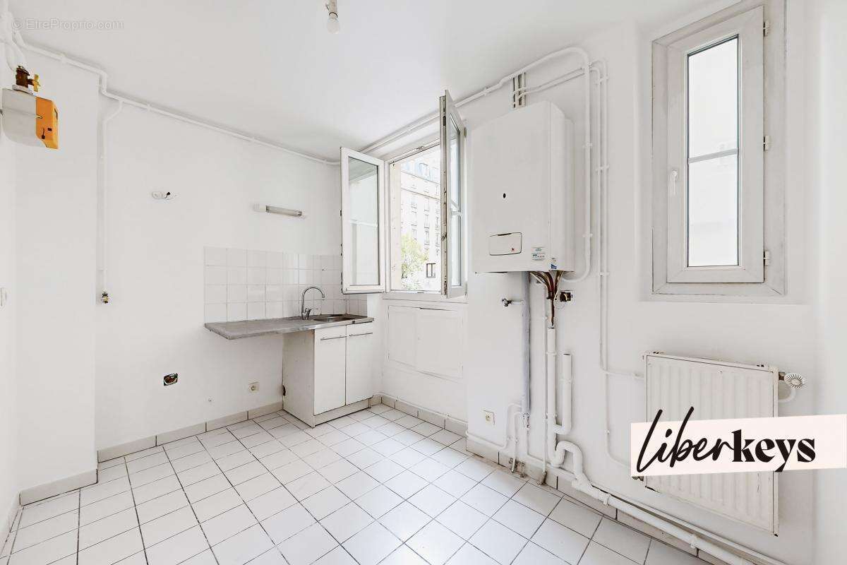 Appartement à PARIS-14E