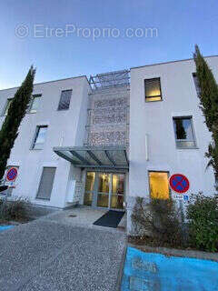 Commerce 343 m² à Billere  - photo 2