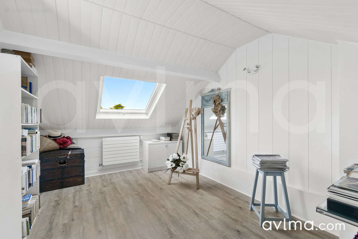 Appartement à SAINT-NOM-LA-BRETECHE