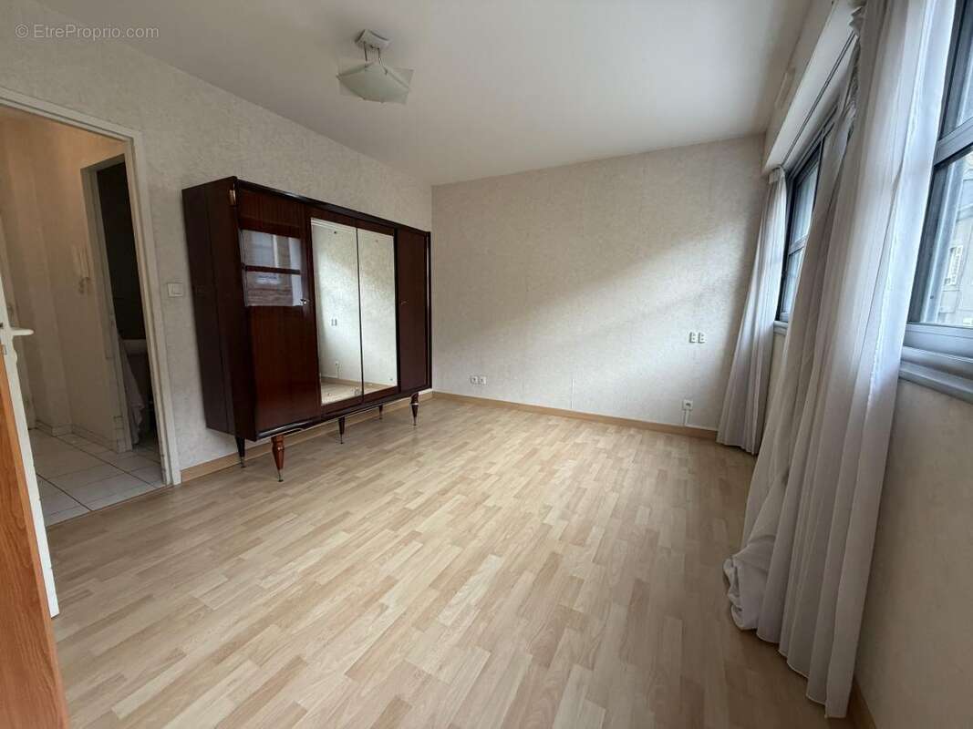 Appartement 45 m² à Saint-Brieuc  - photo 3