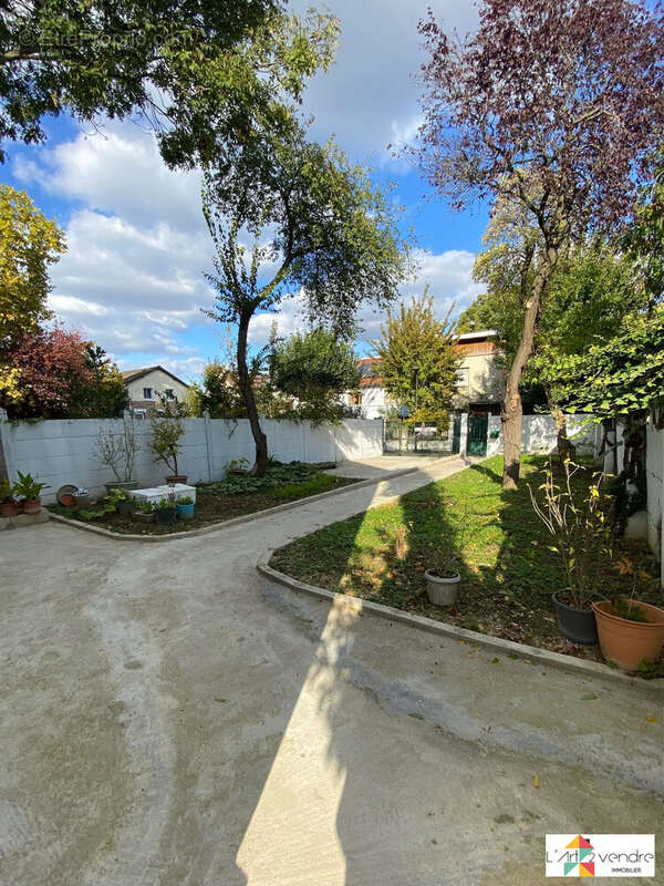 Maison à VITRY-SUR-SEINE
