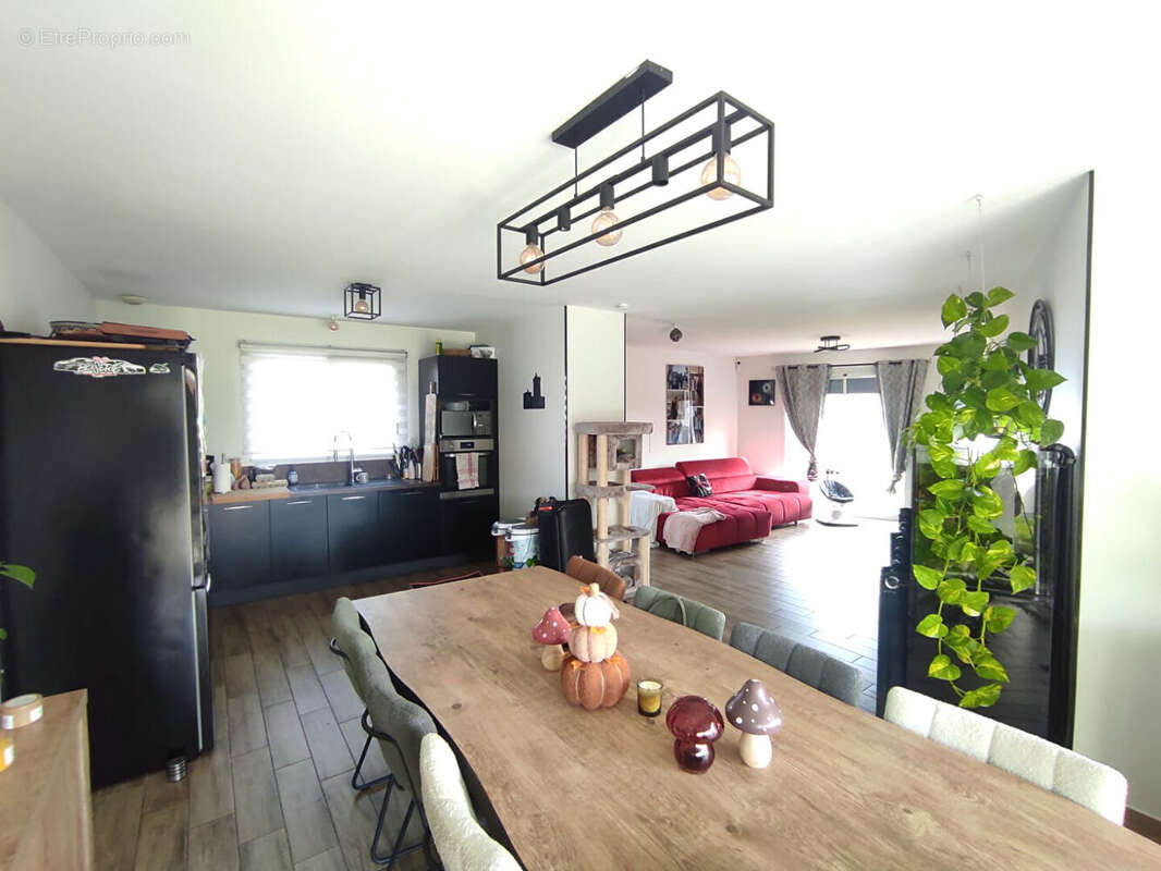 Maison à SAINTE-FLAIVE-DES-LOUPS