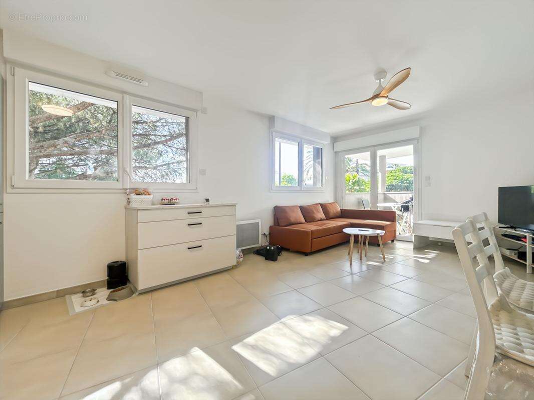 Appartement à FREJUS