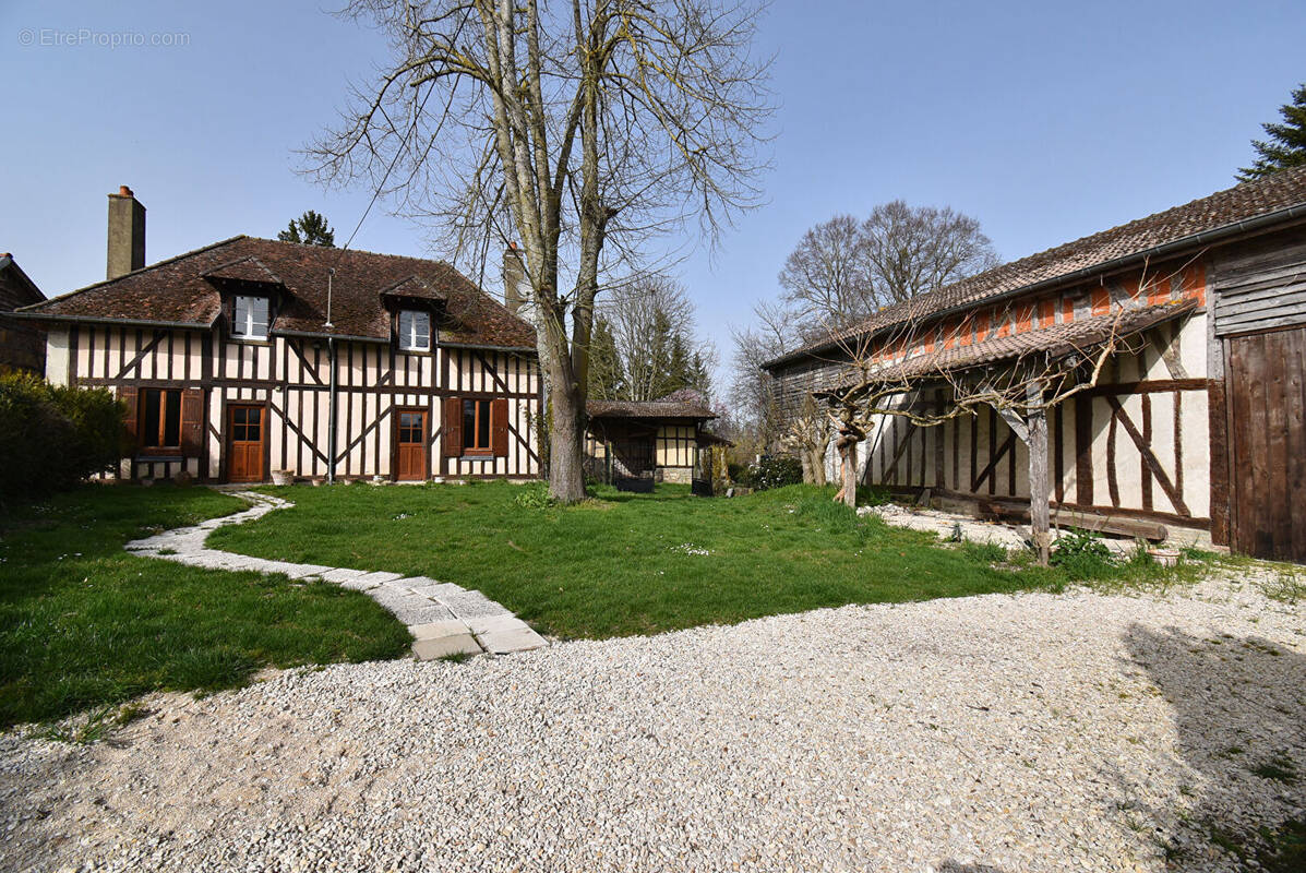 Maison à PRECY-NOTRE-DAME