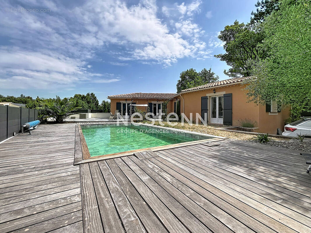 Maison à MIRABEAU