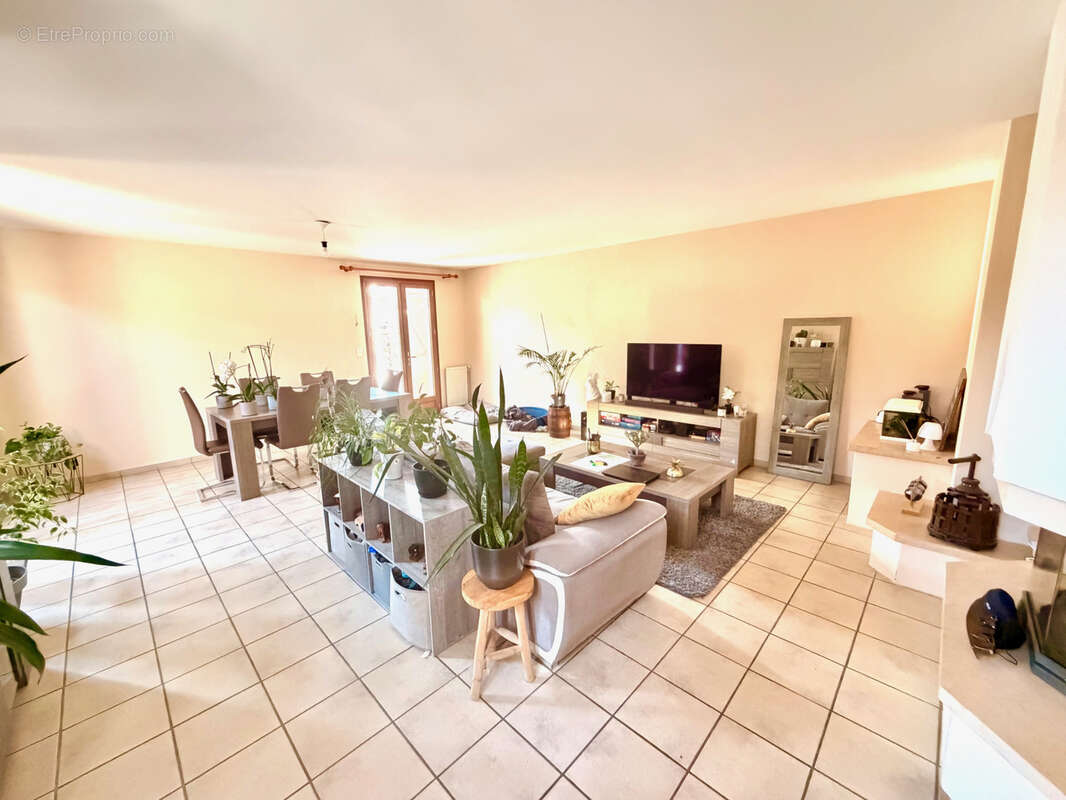 Charmante Maison de 138 m2 à Ibos, Hautes-Pyrénées - photo 5