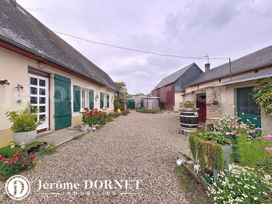 laga_00009 - Maison à GAUVILLE