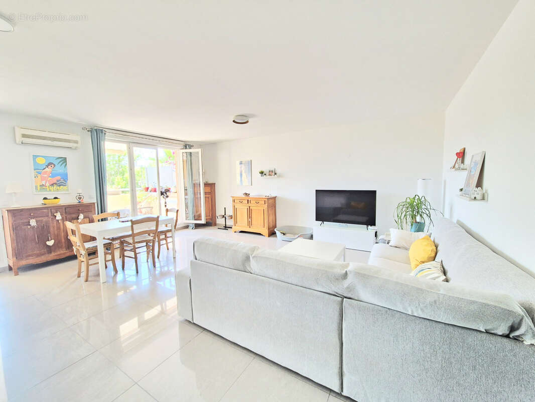 Appartement à HYERES