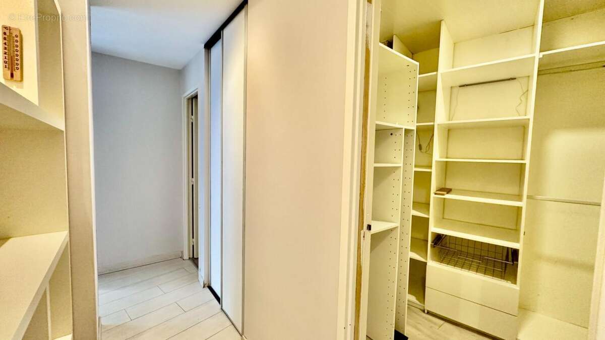 Appartement Rez de chaussée 4 pièce(s) 86.08 m2 - photo 9