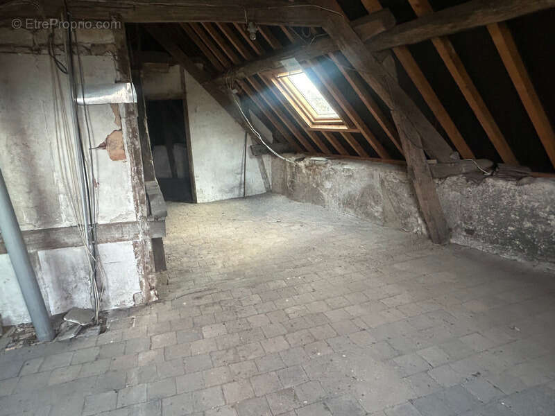 Maison à ROGNY-LES-SEPT-ECLUSES