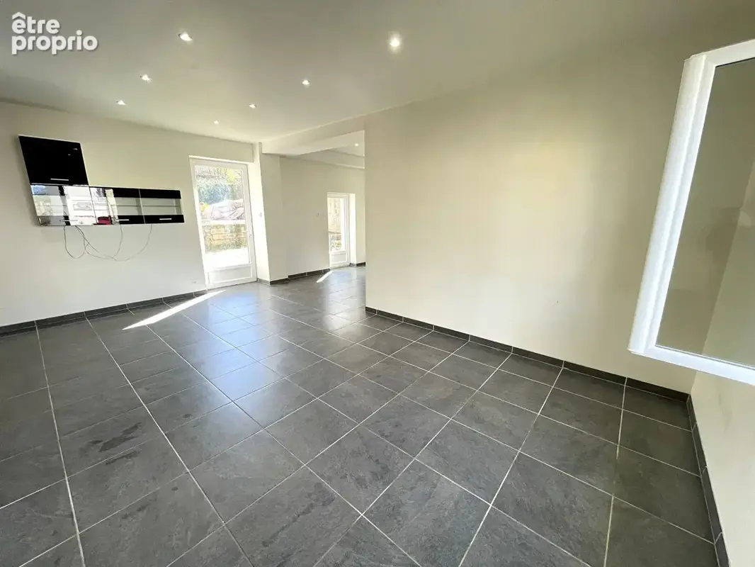 Maison familiale avec fort potentiel 152 m² sur terrain de 1 526 m²  Saint-Juéry - photo 3