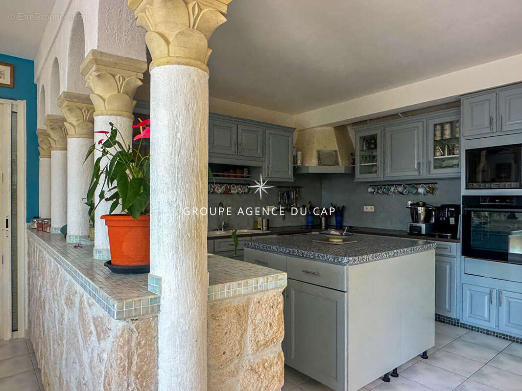 Maison à LES ISSAMBRES