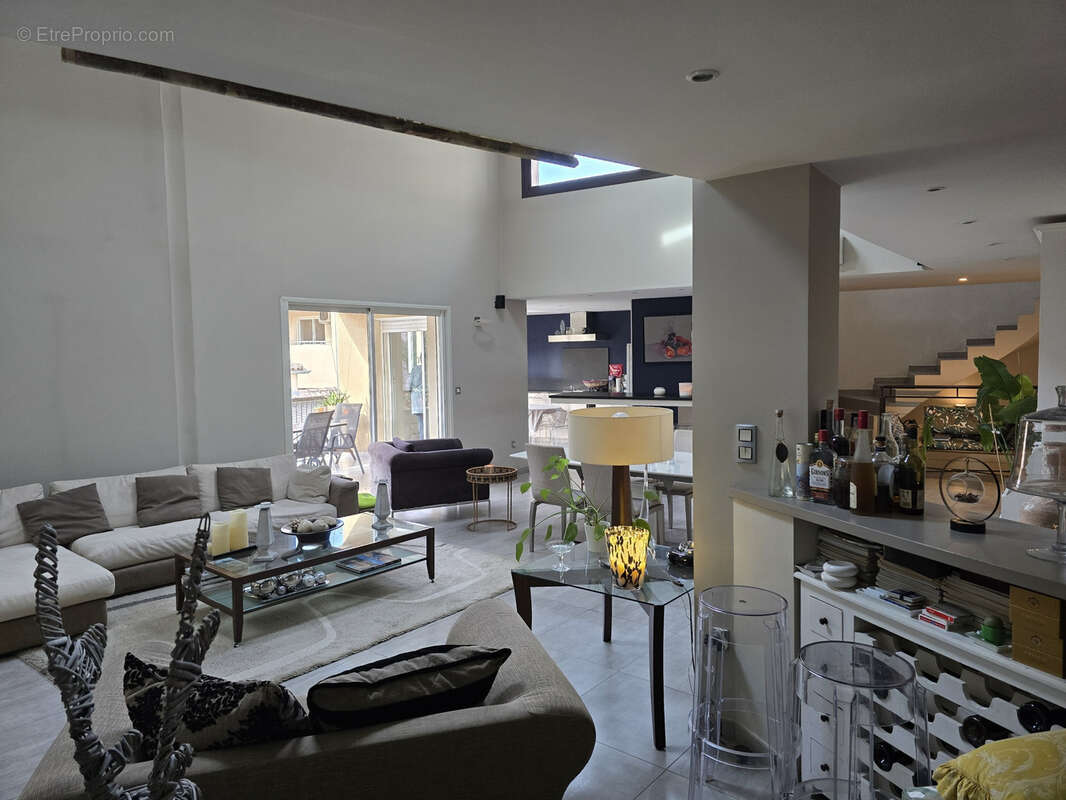 Appartement à MORIERES-LES-AVIGNON