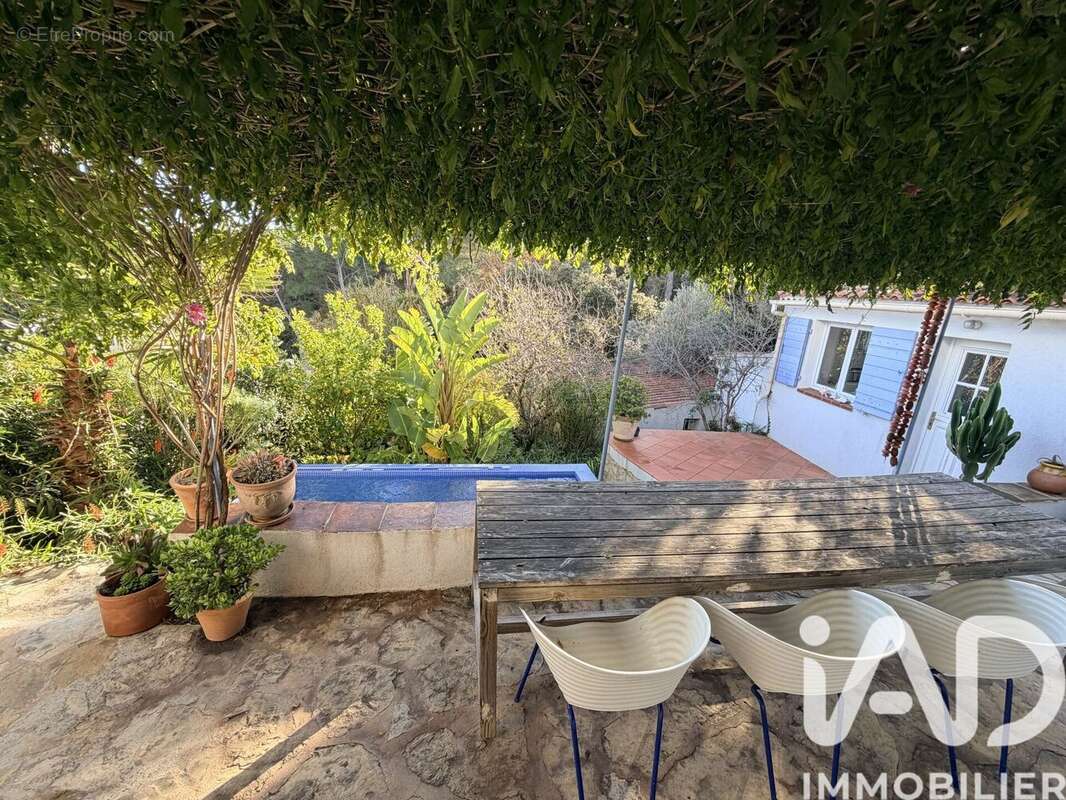 Photo 2 - Maison à BANDOL