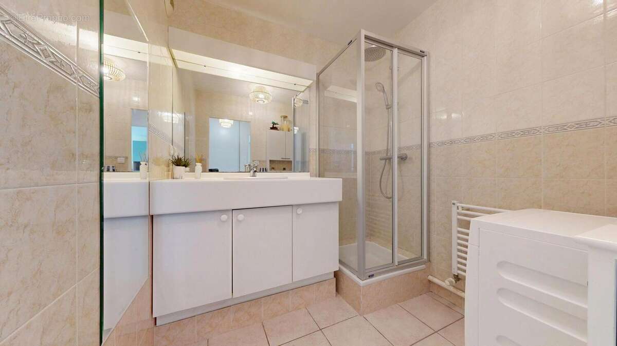 Appartement à TASSIN-LA-DEMI-LUNE