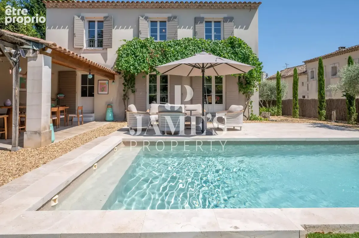 Maison 5 pièces 158 m² à vendre à Paradou (13520) - photo 3