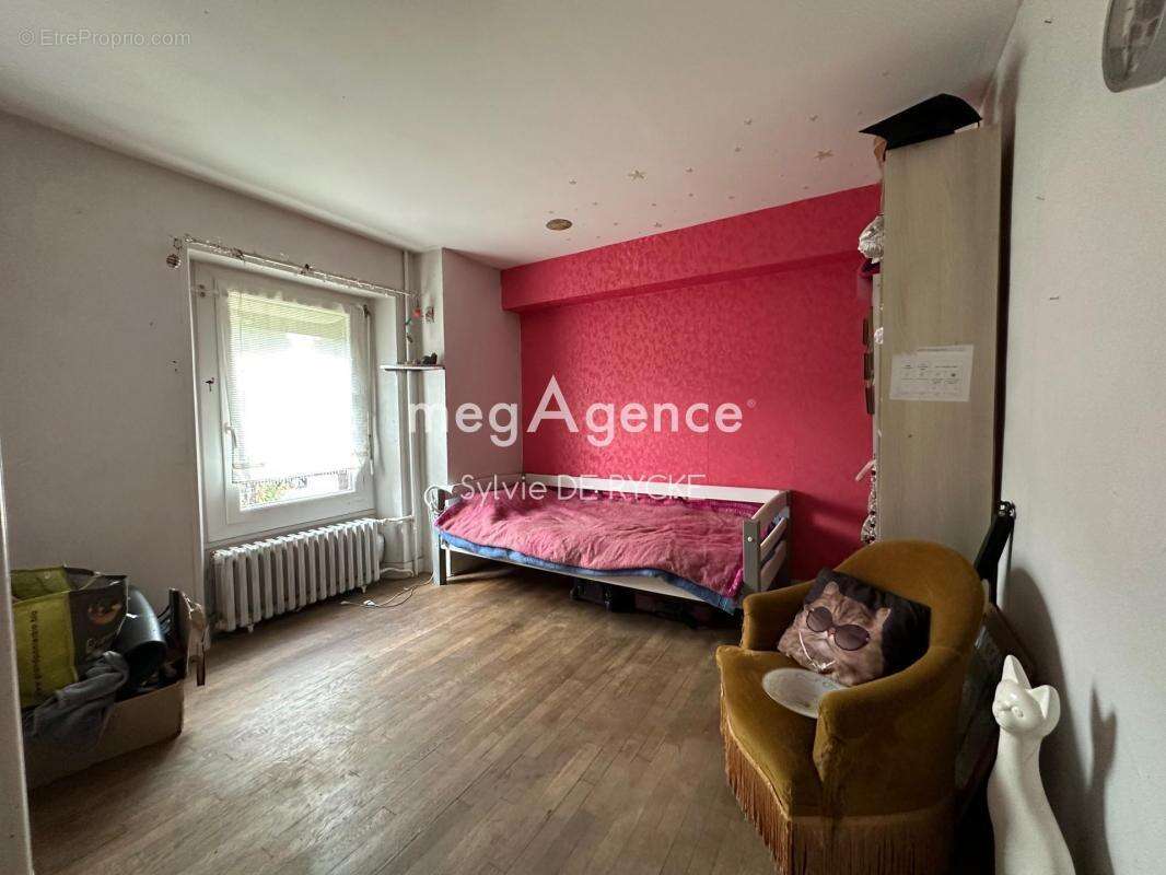 Maison à VILLENEUVE-L&#039;ARCHEVEQUE