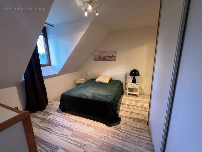 Maison à DAMPIERRE-EN-YVELINES