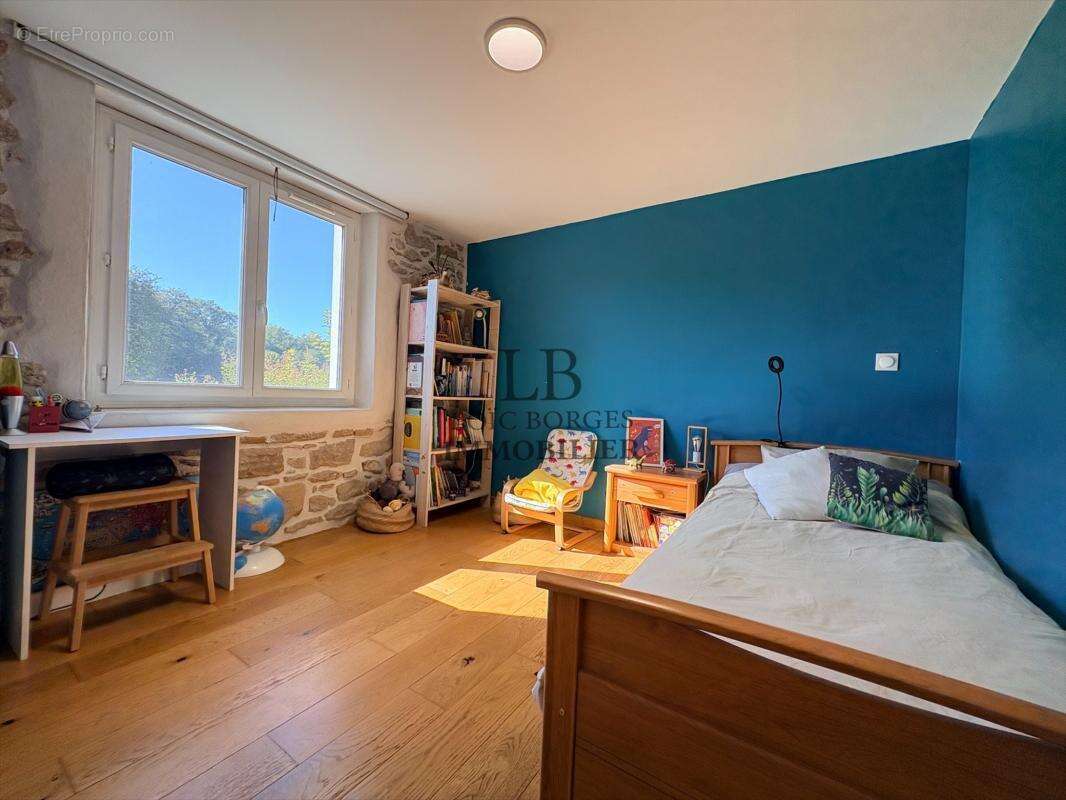 Maison à SAINT-LAURENT-DE-GOSSE