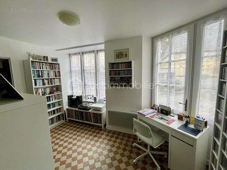 Maison à LA GUERCHE