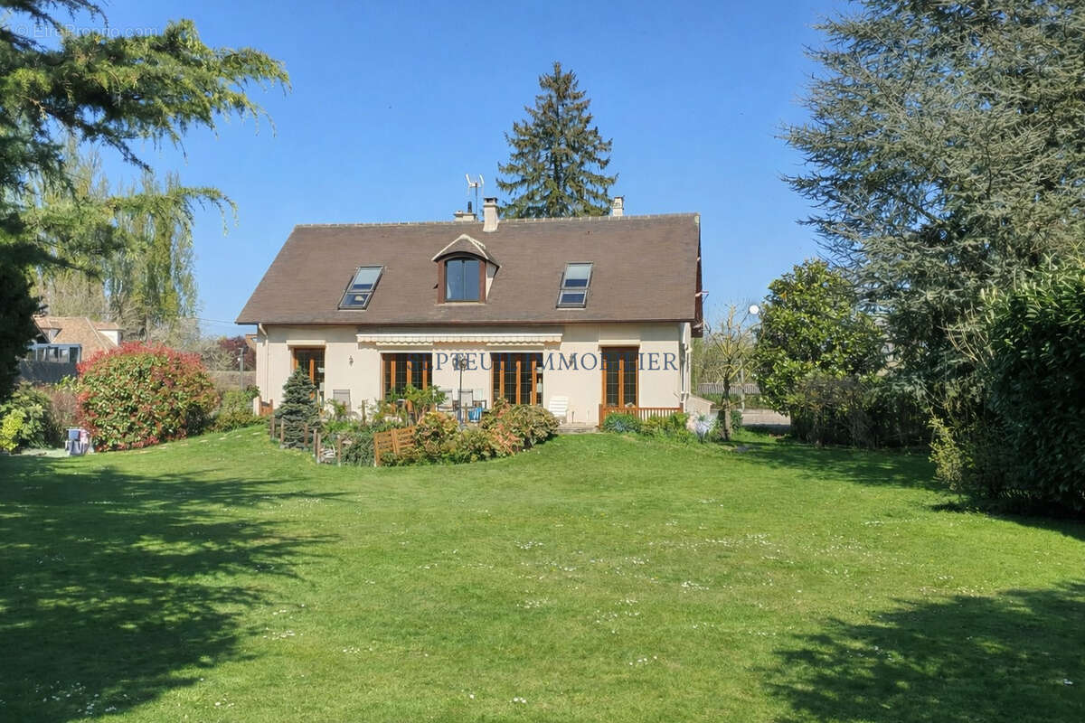 Maison à ARNOUVILLE-LES-MANTES