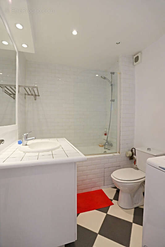 Appartement à PARIS-14E