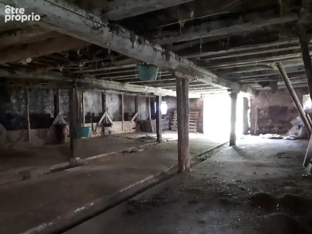 Beau corps de ferme de 260 m2 à aménager avec jardin - photo 10