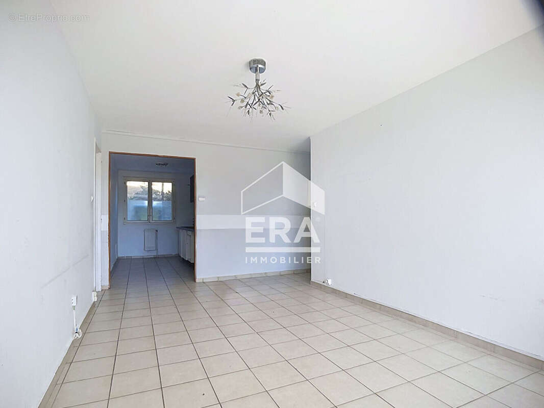 Appartement à MARSEILLE-9E