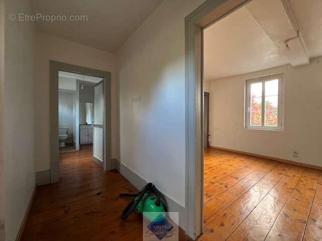 Maison de ville - Quartier recherché - Chambre au RDC - photo 12