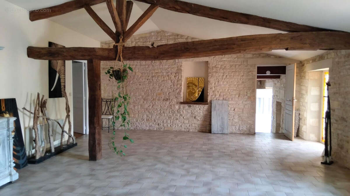 SEJOUR - Maison à LUXE