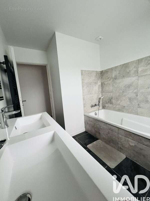 Photo 3 - Maison à LA CROIX-EN-TOURAINE