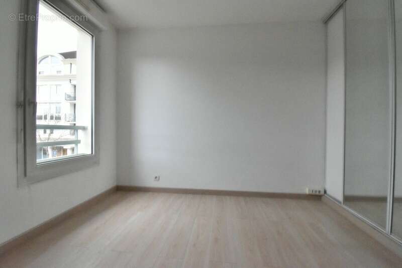 Appartement à BUSSY-SAINT-GEORGES