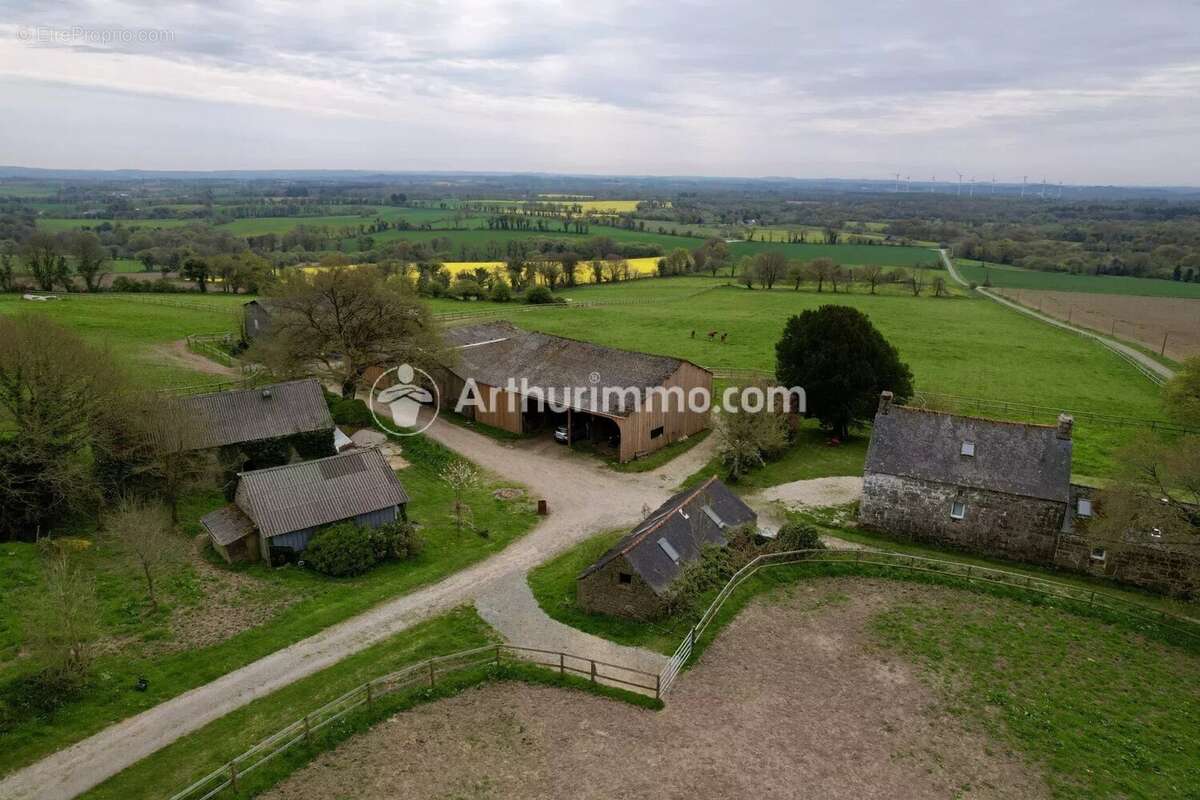 Maison à KERGRIST-MOELOU